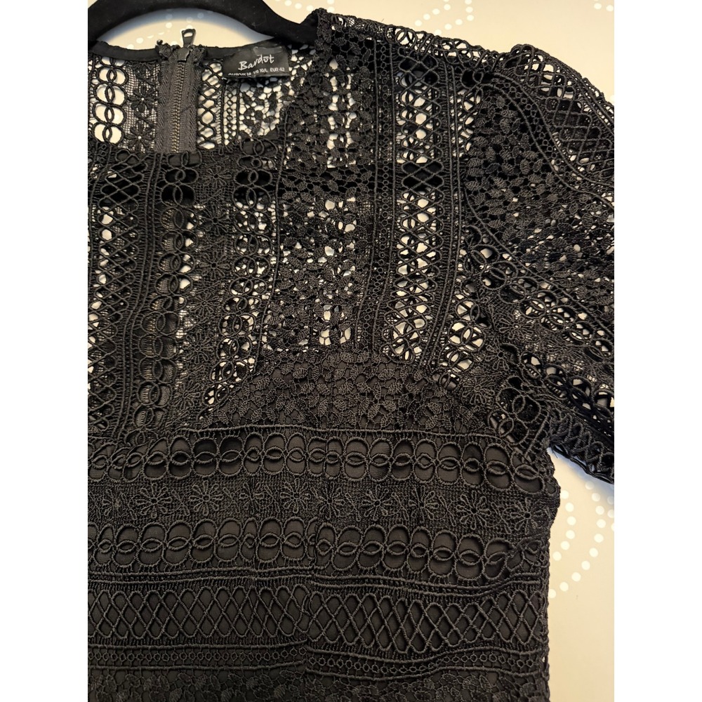 Bardot Lace Mini Dress Tiered Crochet Short Sleeve Black Size 10 NWOT - Picture 2 of 10